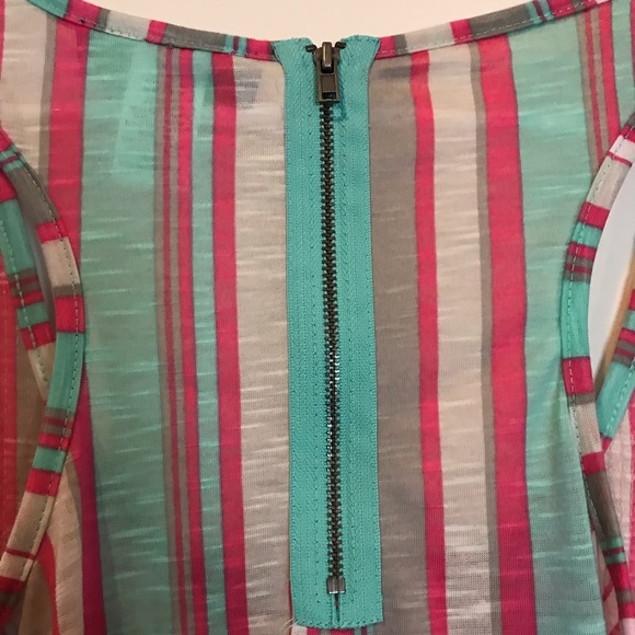 Trixie + LuLu top - Picture 5 of 9